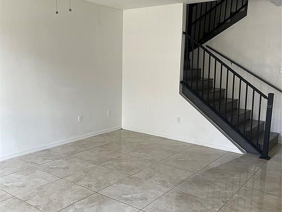 2nd image of 412 Kensington Lake Cir
