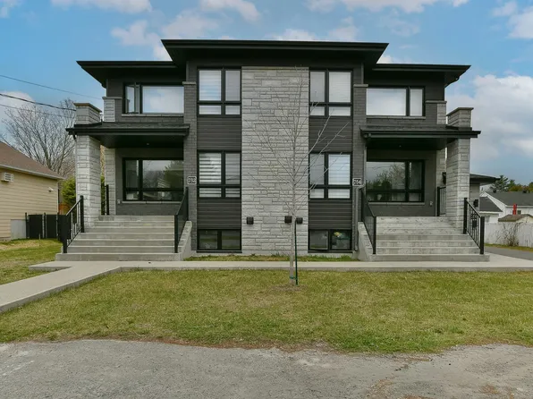752 3e Ave #756, Laval, QC H7R 4J7