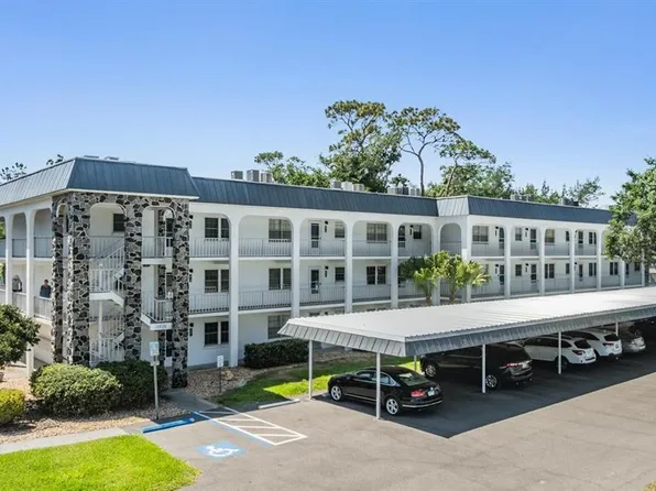 4801 Airport Rd APT 214, Zephyrhills, FL 33542