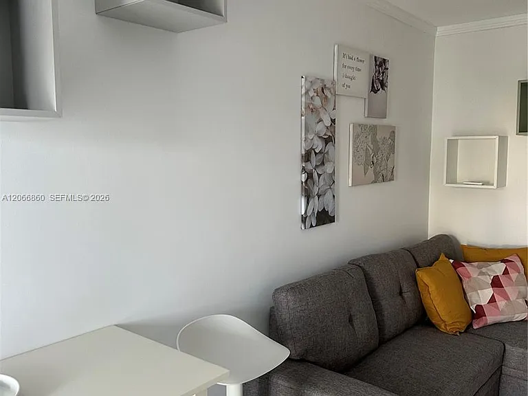 1333 E Hallandale Beach Blvd #423 — Photo 21