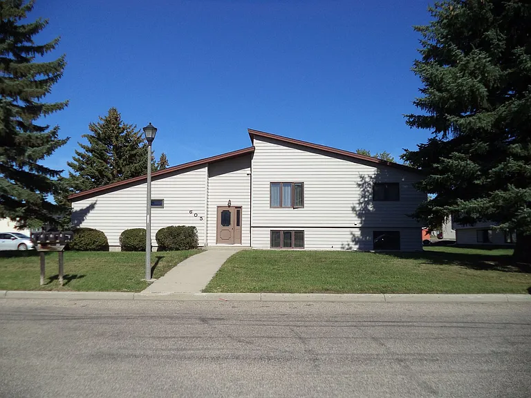 Condo Style 2 bedroom Apartment in SE Minot — Photo 11
