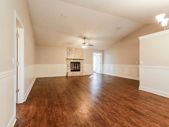 5th image of 8125 Coralberry Ln