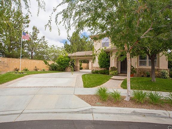 3rd image of 39730 Westchester Ct