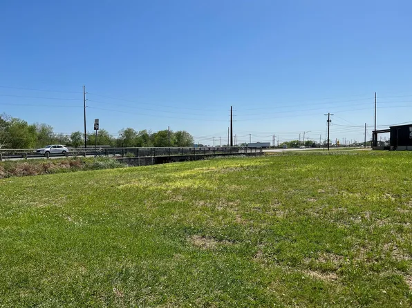 0 W Jackson St, El Campo, TX 77437