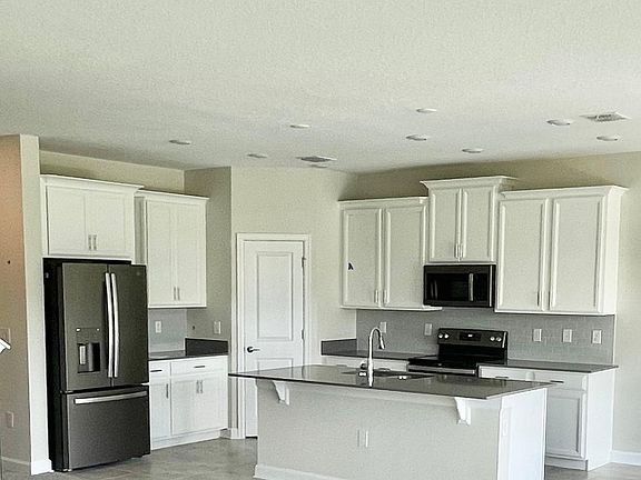 5th image of 18264 Oliver Twist Way