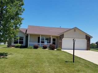 708 Prairie Ln, Ossian, IN 46777