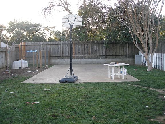 Sport Court & Kennel
