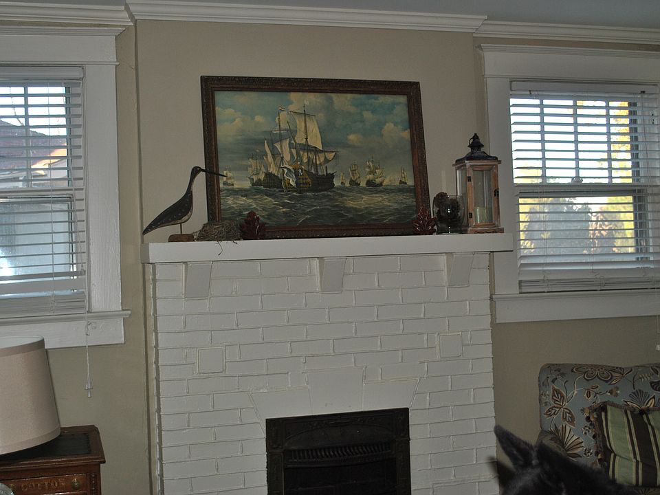 2nd image of 2370 Circle Ave