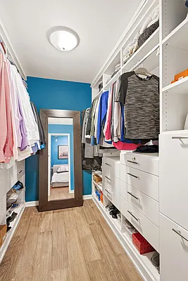 Sold by Compass | media 5