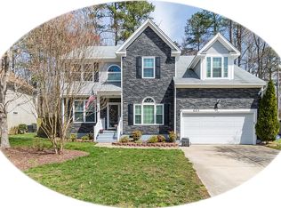 605 Robin Hood Dr, Yorktown, VA 23693
