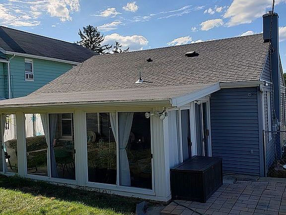 3rd image of 1027 W Central Ave