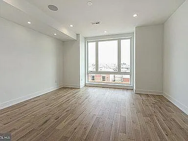 1544 S 20th St — Photo 22