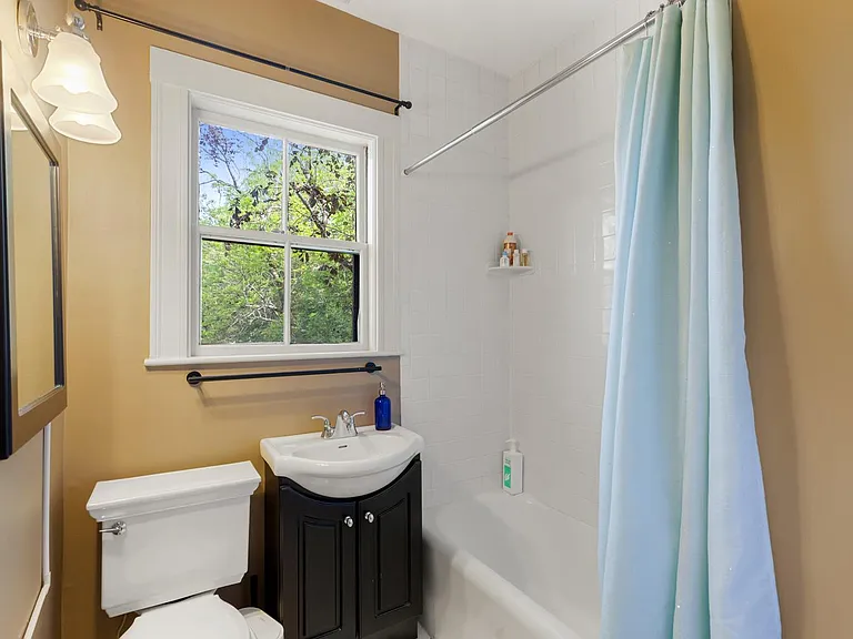 230 Winchester St — Photo 12
