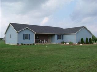 332 Deerfield Rd, Valparaiso, IN 46383