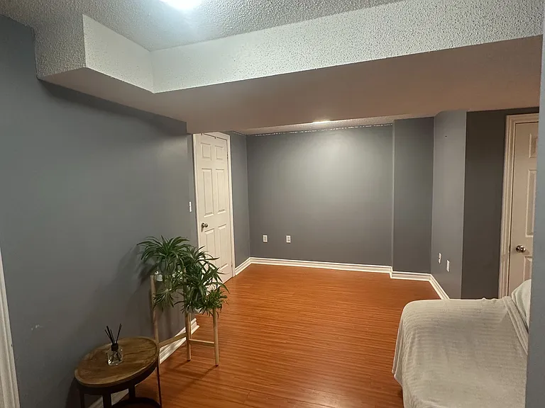 33 Kenborough Ct #BASEMENT — Photo 9