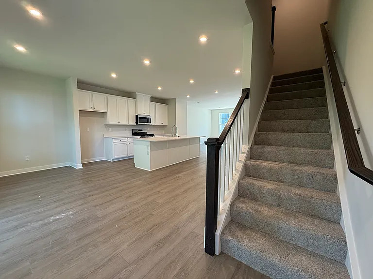 4319 Reusch Cir — Photo 11