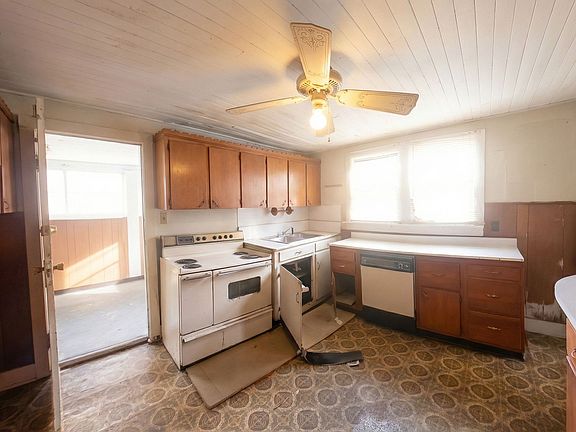 4th image of 344 Hogans Creek Rd