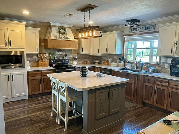 3rd image of 12507 Route 66