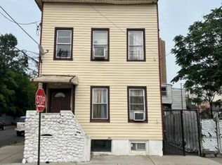 13 Chestnut St, Paterson, NJ 07501
