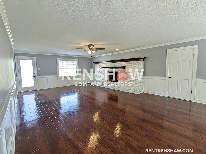 4 bed, 3.0 bath, 3661 sqft, $2,950 — Photo 3
