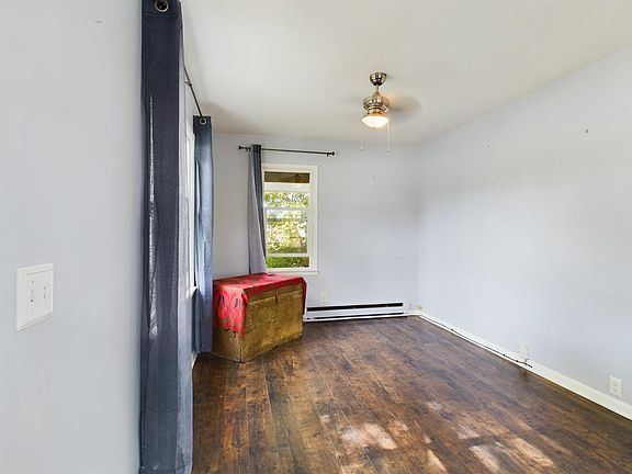 2nd image of 634 4th Ave N