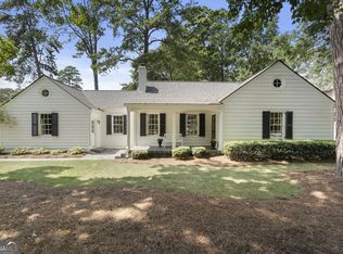 835 Glenbrook Dr NW, Atlanta, GA 30318