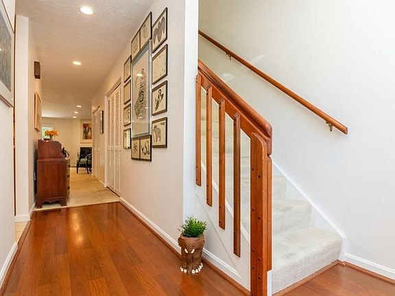 2nd image of 1307 Lagrange St #1307