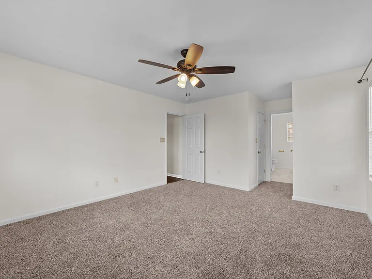115 Jones St — Photo 25