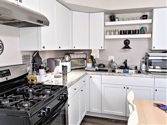 2nd image of 8617 W Greenfield Ave APT 4