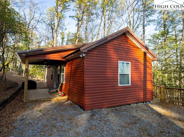 60 Araniska Road, Glade Valley, NC 28627
