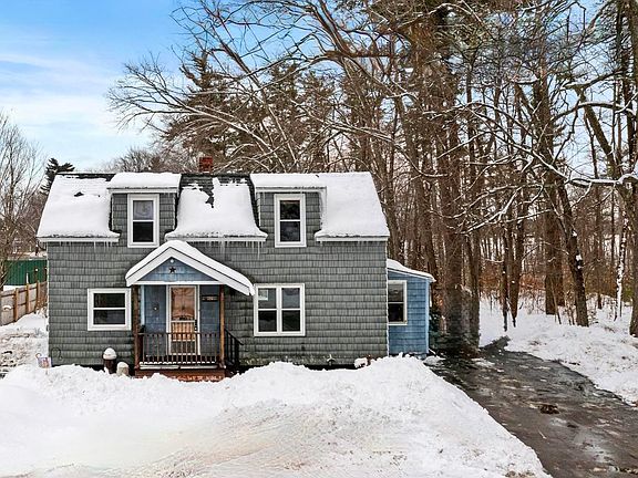 2nd image of 2079 Wellington Road