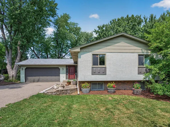 9020 45th Ave N, New Hope, MN 55428