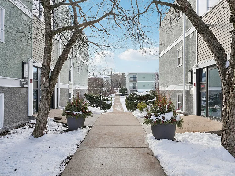 Park Trails Apartments — Photo 17