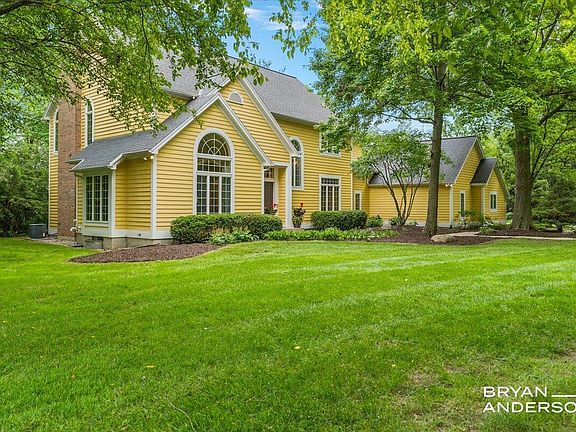 3rd image of 1015 Bradford Hollow Ln NE
