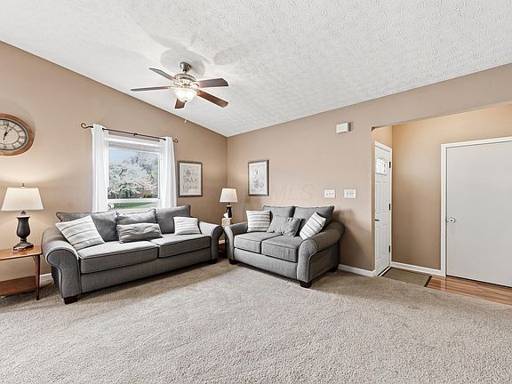5th image of 4556 Huckleberry Ct