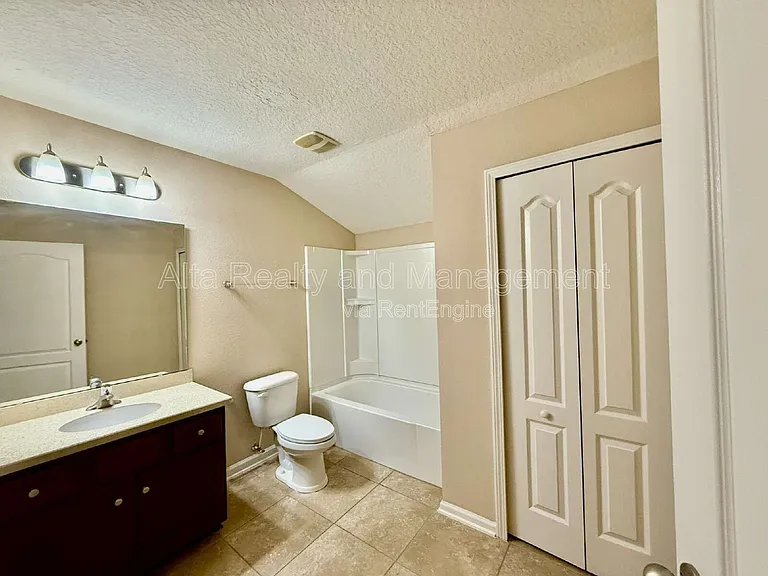 112 Morayshire Ct — Photo 25