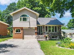 828 Dominion Ave, Midland, ON L4R1S7