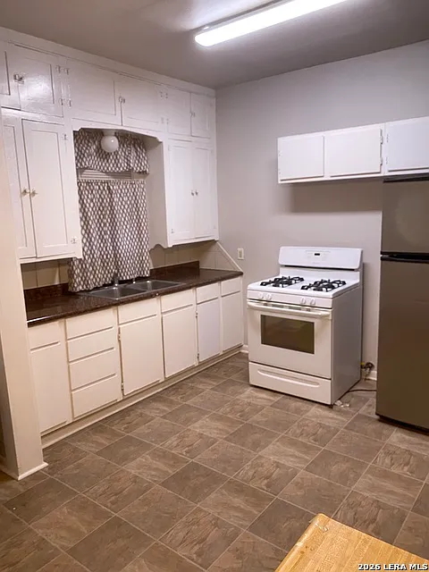 2 bed, 1.0 bath, 1040 sqft, $1,250 — Photo 3