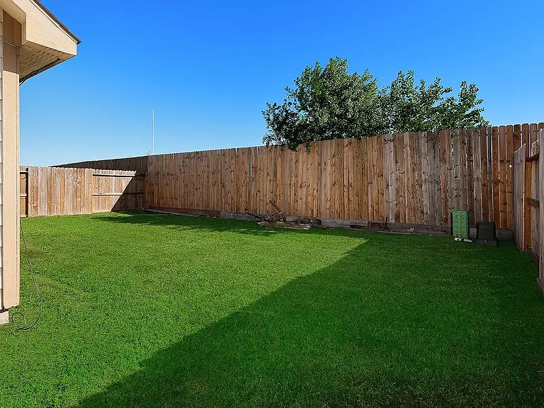 9606 Arched Oak Dr — Photo 20