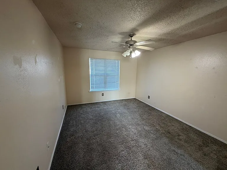 516 N Dover Ave — Photo 10