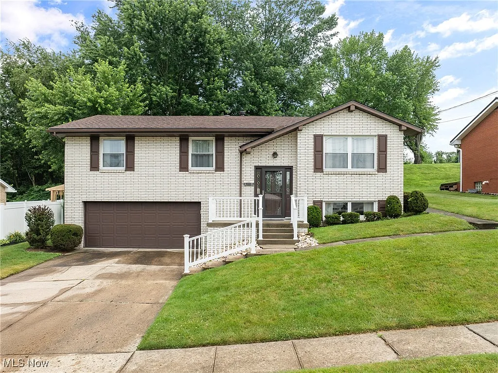 4134 Brightway St photo 1