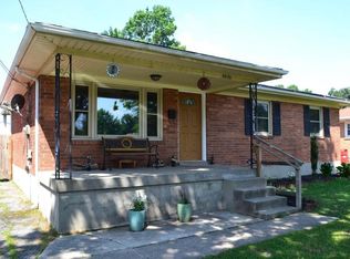 5810 Robinhood Ln, Louisville, KY