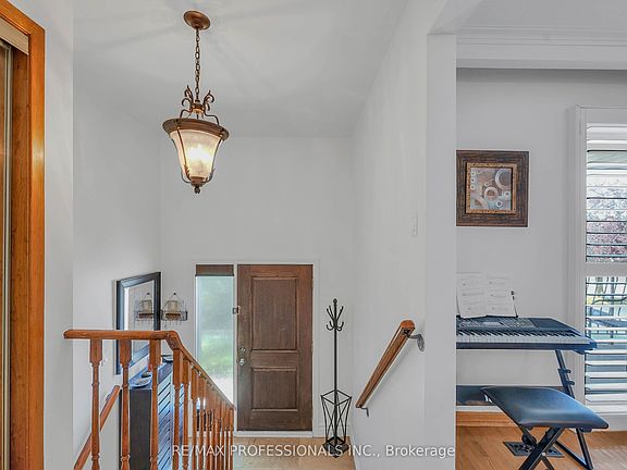 2nd image of 23 Anthia Dr