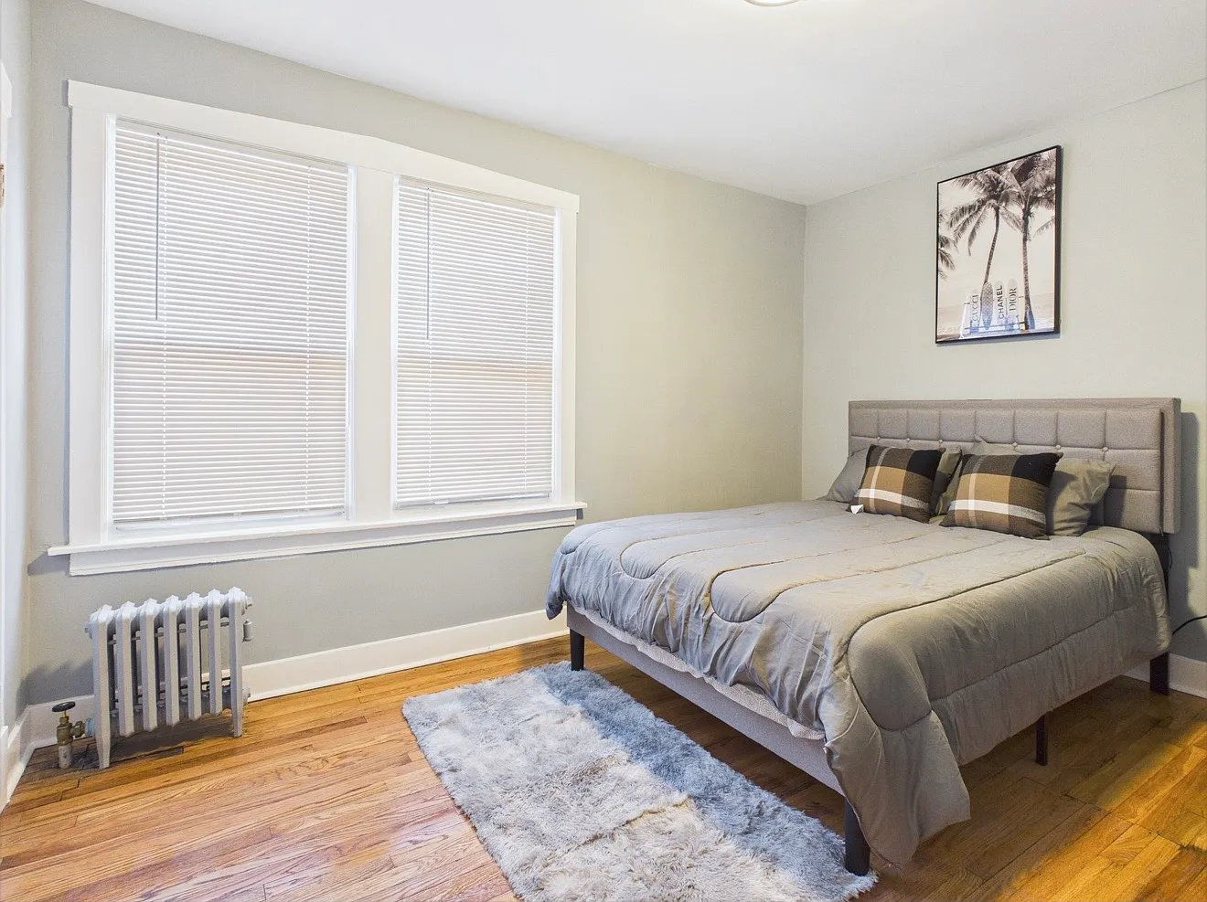 Cornell 7631 — Photo 2