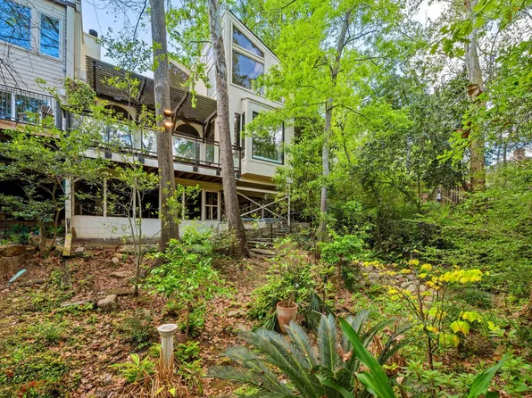 16 Pine Briar Cir, Houston, TX 77056