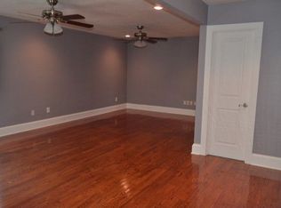 657 E Niagara Cir, Gretna, LA 70056