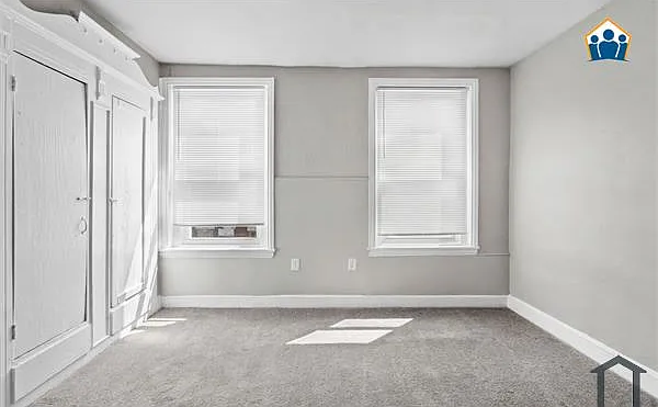 2511 W Oakdale St — Photo 10
