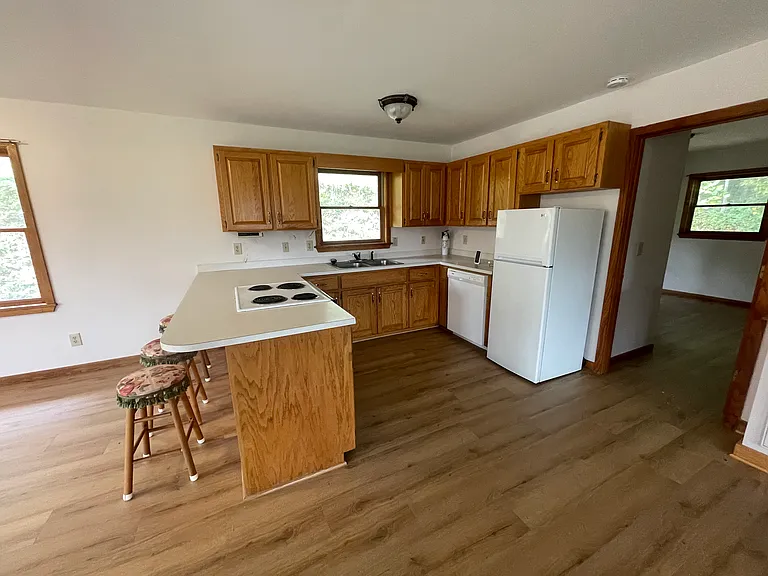 752 Meadow Brook Ln — Photo 20