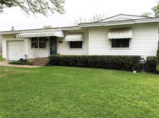 1106 Huddleston Dr, Grand Prairie, TX 75050