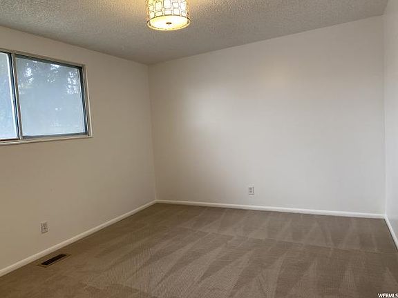 5th image of 1618 W Leland Dr